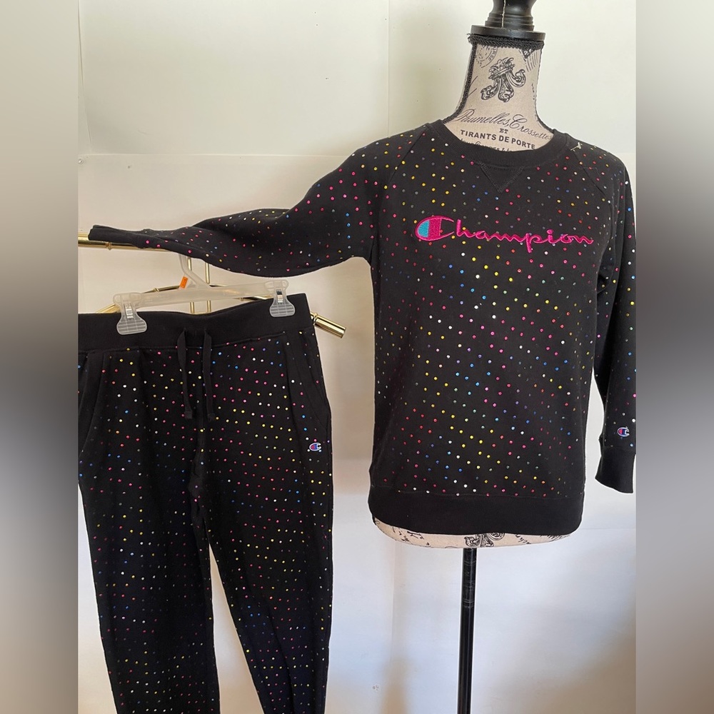 Champion sweatsuit stunningly cute buy from a veteran needs 5 dental implants